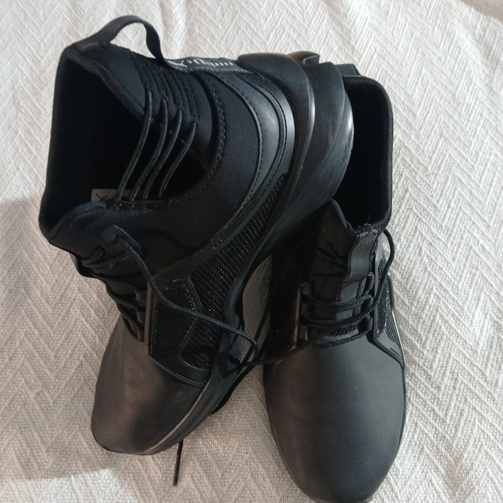 Sz.8 Womens Puma Fenty Hightop Rihanna Trainers